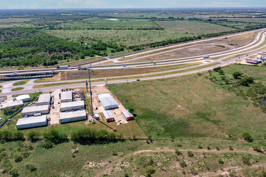 More Photos Of 5878 W US Highway 80, Terrell Showroom For Sale