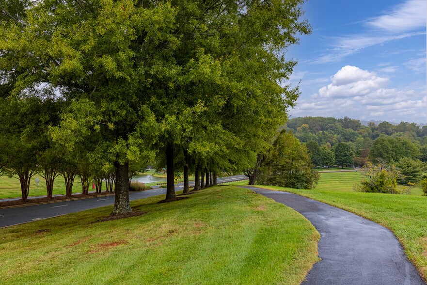 More Photos Of 675 Peter Jefferson Pky, Charlottesville Unknown For Lease