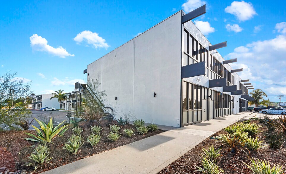 More Photos Of 4250 Pacific Hwy, San Diego Office For Lease