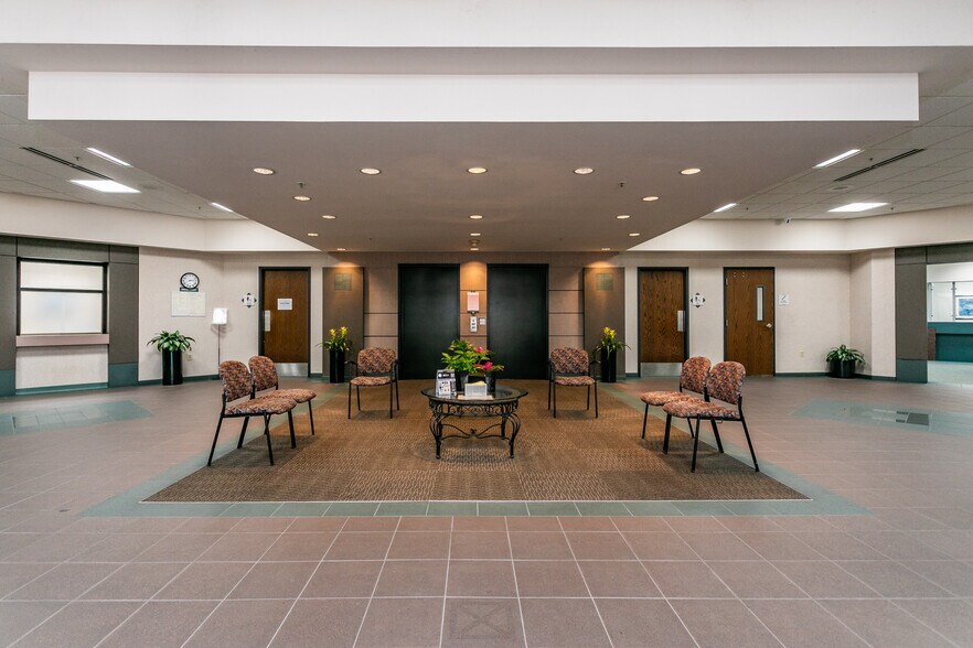 More Photos Of 1 Professional Dr, Alton Medical For Sale