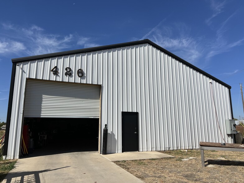 Primary Photo Of 426 Rose Garden Dr, McKinney Warehouse For Lease