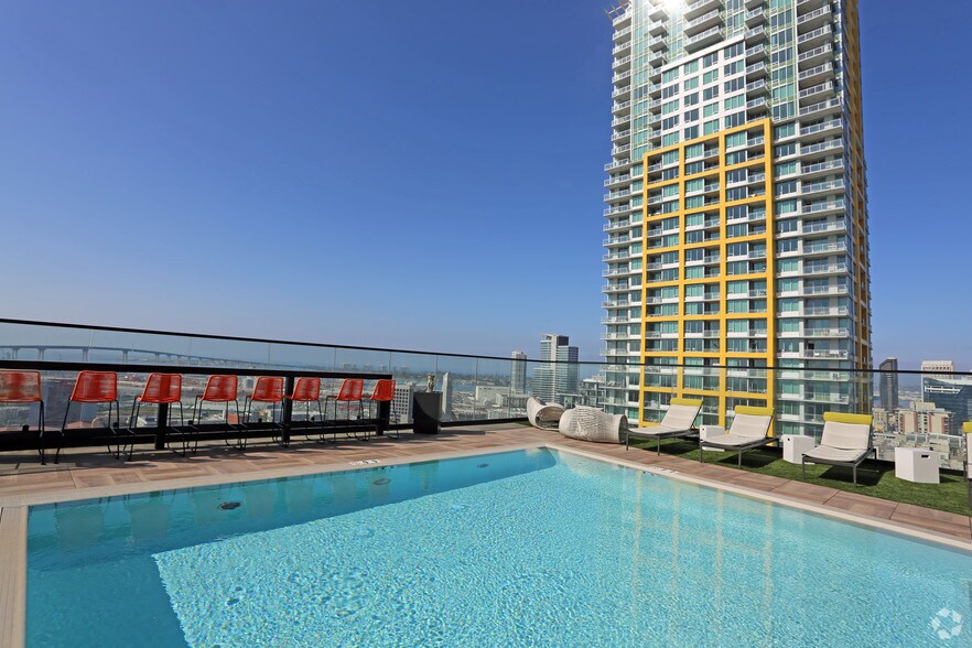 More Photos Of 1501 Island Ave, San Diego Apartments For Lease