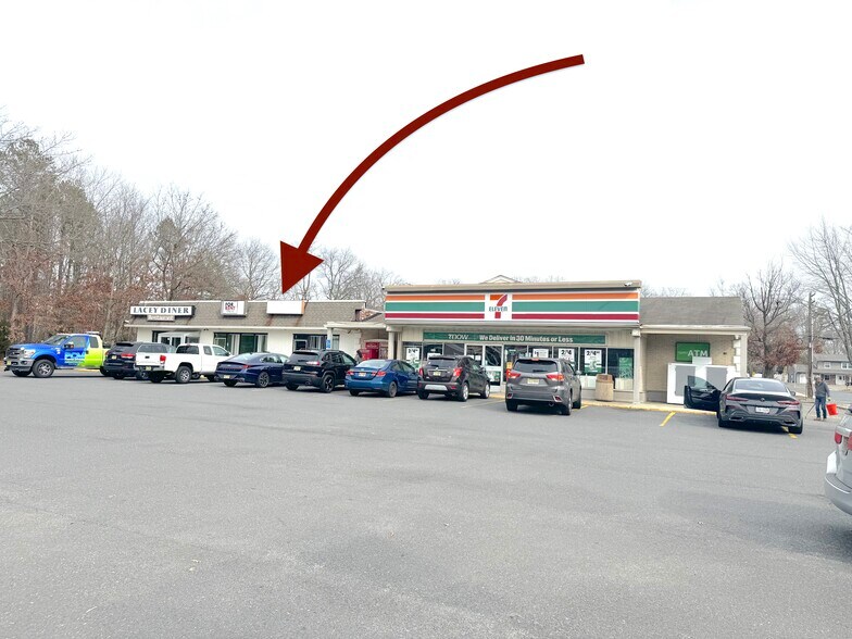 More Photos Of 524-530 Lacey Rd, Forked River Freestanding For Lease