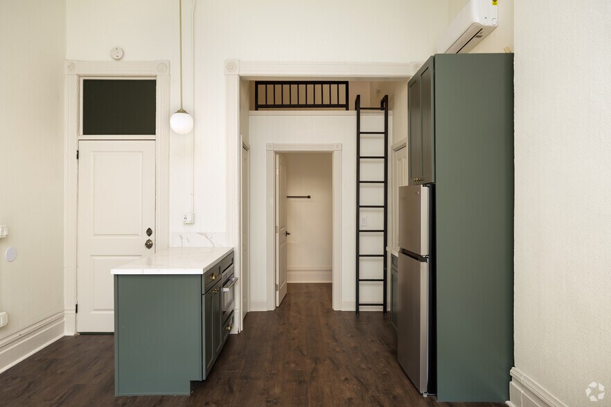 More Photos Of 509 Park Blvd, San Diego Apartments For Sale