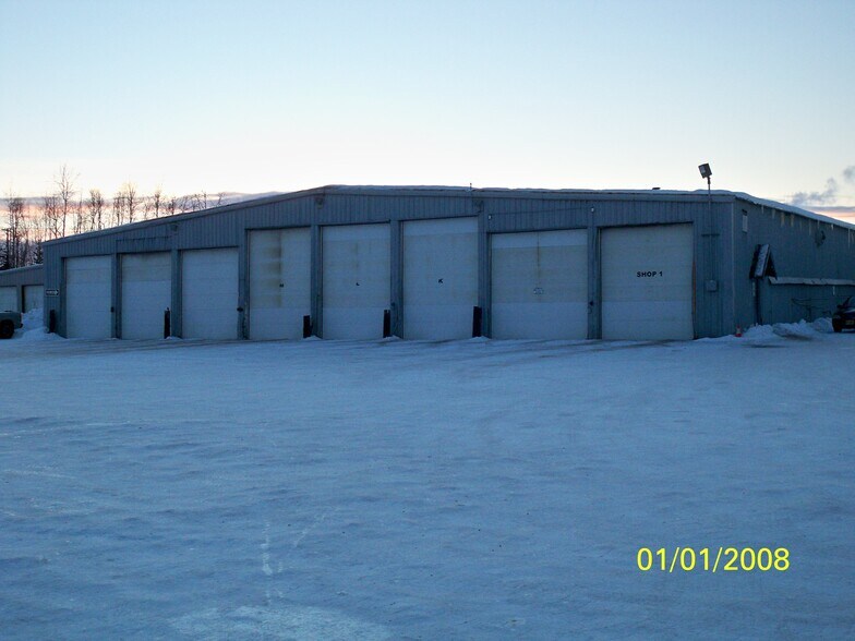 More Photos Of 399 Helmericks Ave, Fairbanks Flex For Lease