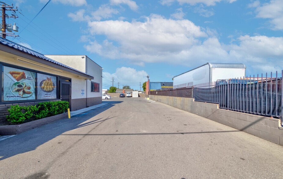 More Photos Of 2603 Tyler Ave, South El Monte General Retail For Sale