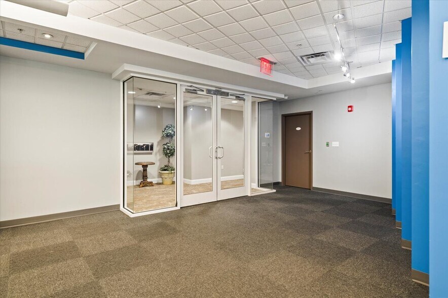 More Photos Of 262-268 Broadway, Saratoga Springs Office Residential For Sale