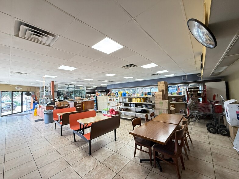 More Photos Of 8899 North Loop E, Houston Service Station For Sale