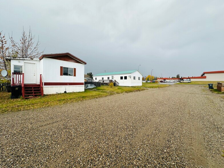 More Photos Of 10515 103 Av, Fairview Manufactured Housing Mobile Home Park For Sale