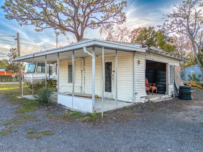More Photos Of 9325 Fulton Ave, Hudson Land For Sale