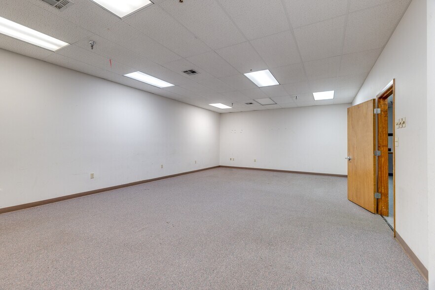 More Photos Of 401 Thomas Rd, West Monroe Medical For Lease