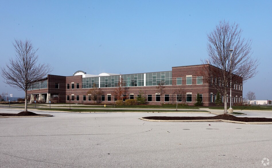 More Photos Of 2601 Stout Heritage Pky, Plainfield Office For Lease