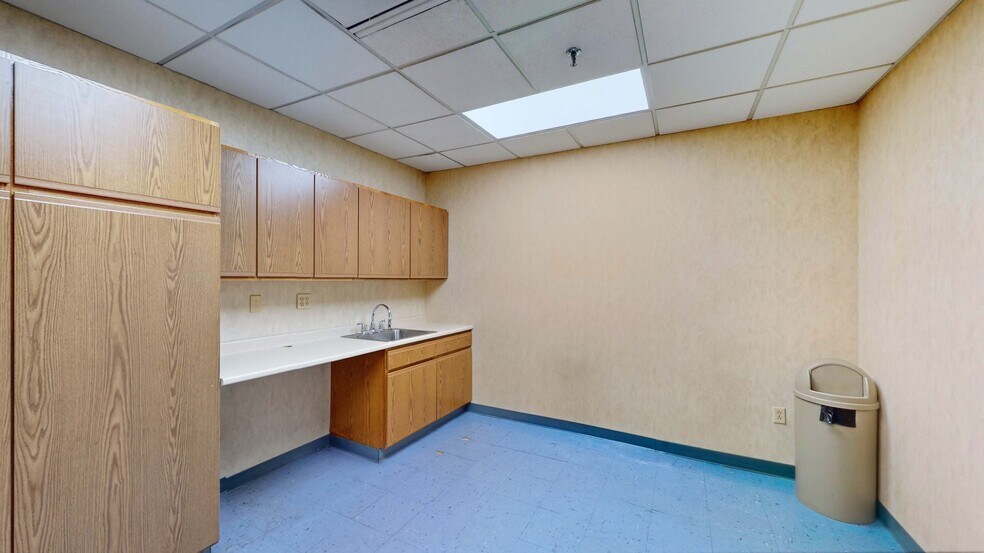More Photos Of 300-310 Main St, Worcester Office For Lease