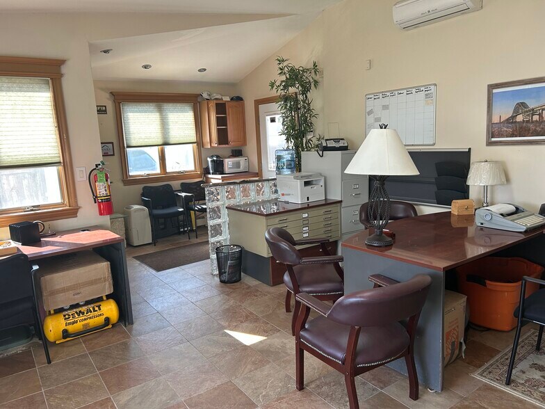 More Photos Of 9 Degnon Blvd, Bay Shore Office For Sale