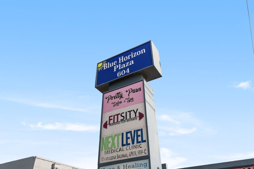 More Photos Of 604 S 77 Sunshine Strip, Harlingen Office For Sale