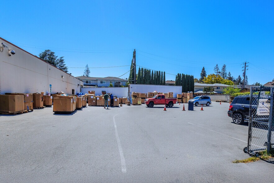 More Photos Of 831 El Camino Real, Mountain View Land For Sale