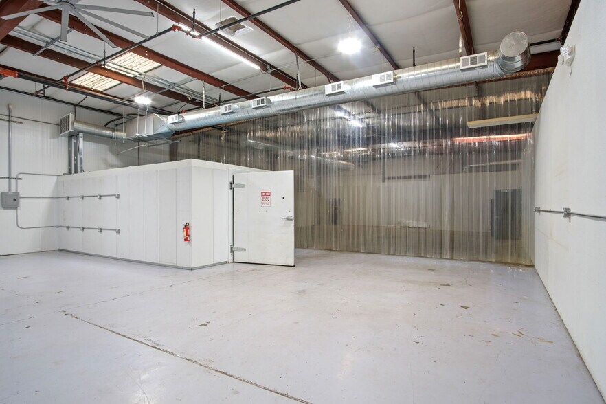 More Photos Of 1982 Crows Landing rd, Modesto Industrial For Sale