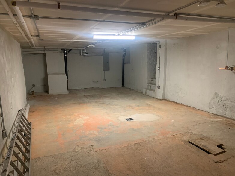 More Photos Of 119 5th Ave, Brooklyn Storefront Retail Office For Lease