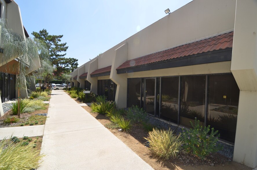 More Photos Of 9231-9237 Eton Ave, Chatsworth Manufacturing For Lease