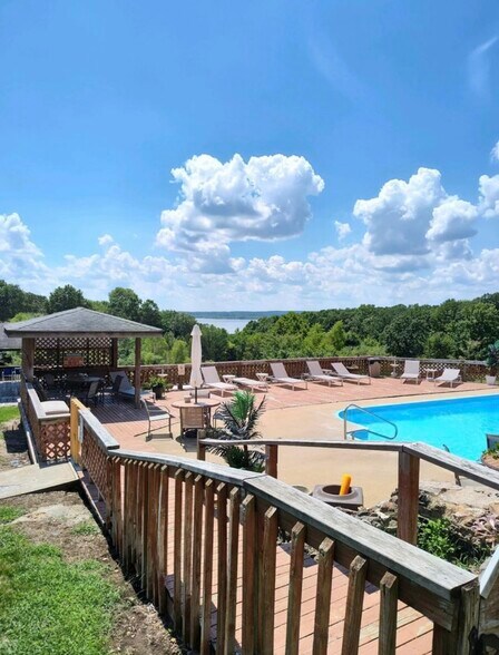 More Photos Of Lake Road 254-15, Wheatland Hotel For Sale