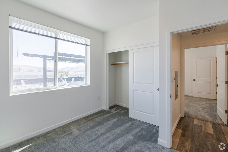 More Photos Of 1125 Avenue of the Oaks, Sparks Apartments For Lease