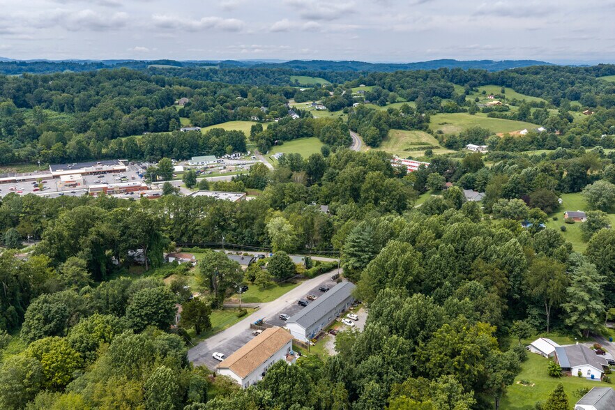 More Photos Of 210 Longview Ave, Jonesborough Apartments For Sale