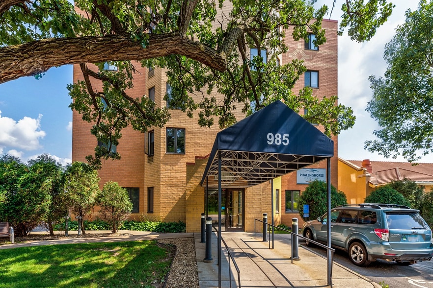 More Photos Of 985 Ivy Ave E, Saint Paul Apartments For Sale