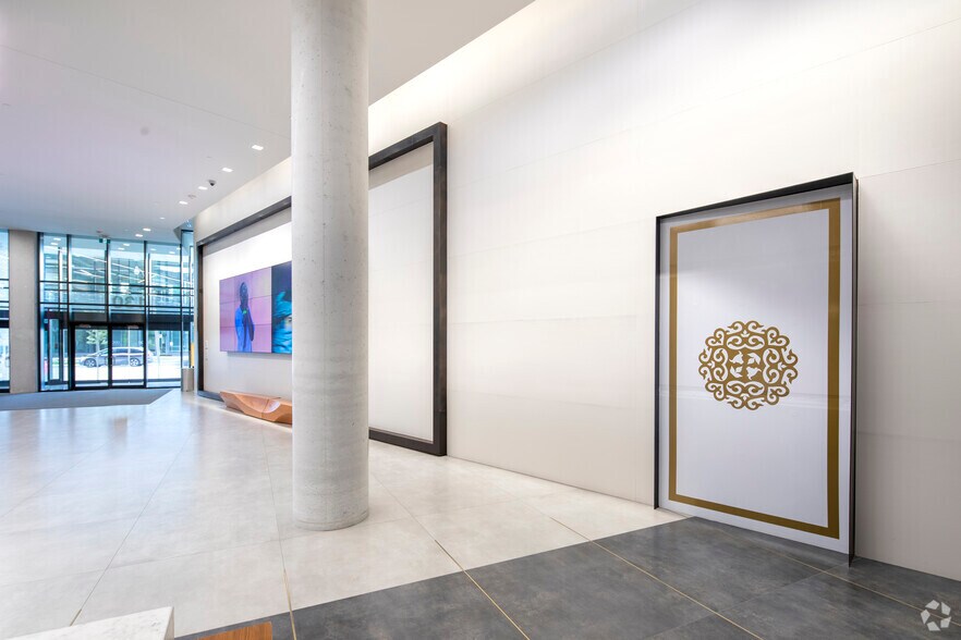More Photos Of 130 Queens Quay E, Toronto Office For Lease