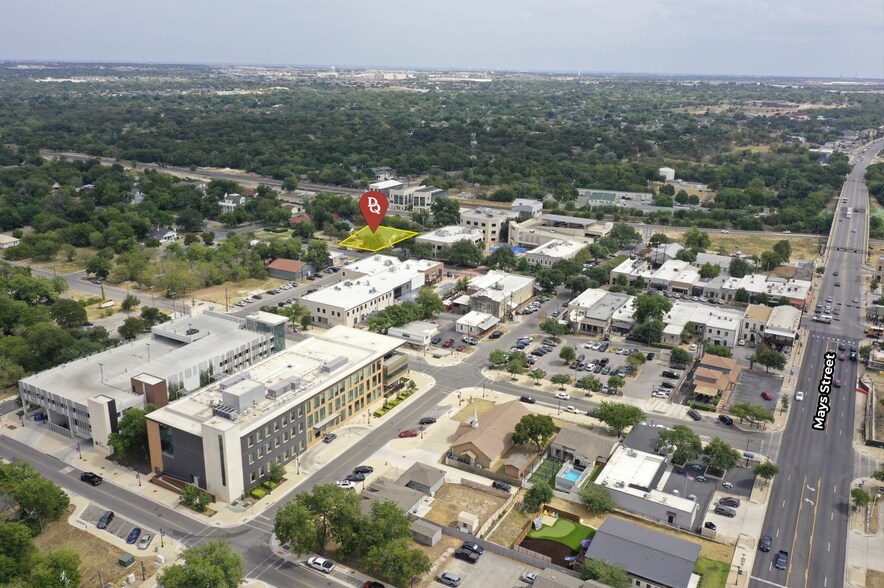 More Photos Of 303 E Main St, Round Rock Medical For Lease