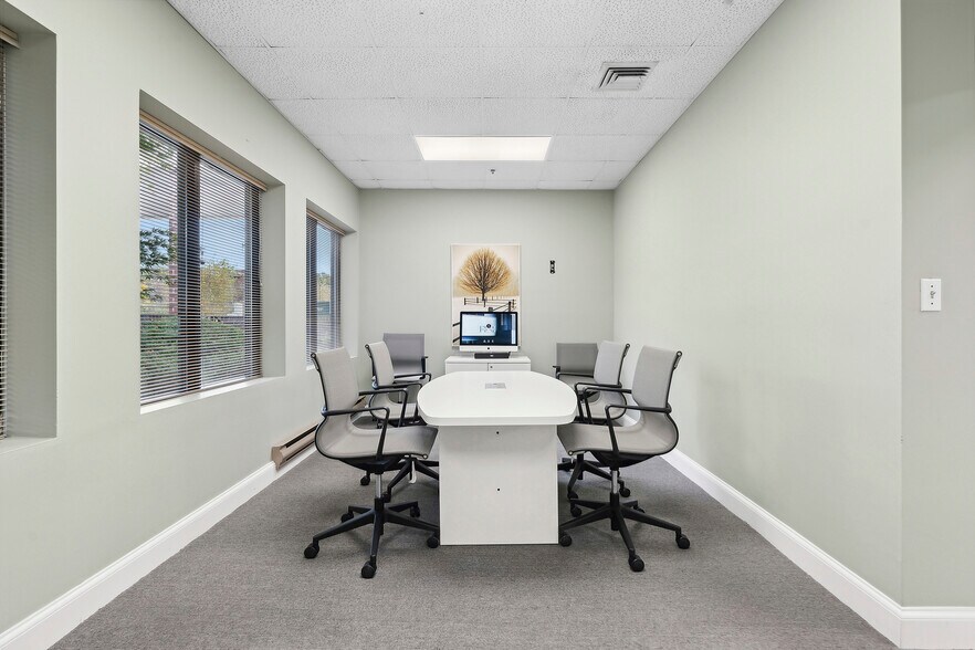 More Photos Of 170-200 Old Country Rd, Riverhead General Retail For Sale