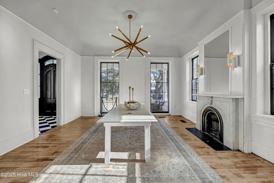 More Photos Of 19 N 5th Ave, Wilmington Office For Sale