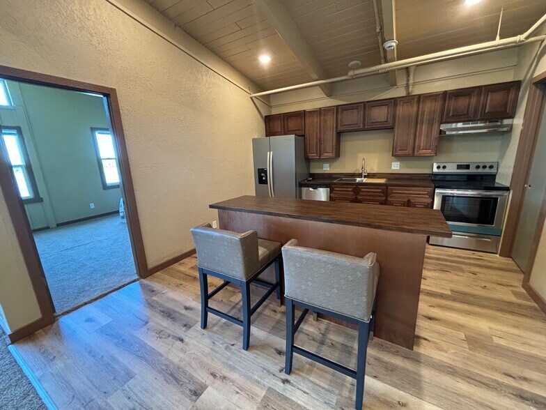 More Photos Of 501 Quadna Rd, Hill City Apartments For Sale