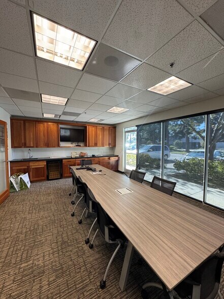 More Photos Of 2300 Knoll Dr, Ventura Manufacturing For Lease