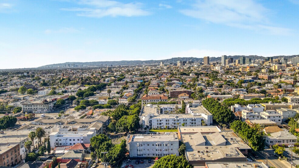 More Photos Of 1513 W 12th Pl, Los Angeles Apartments For Sale