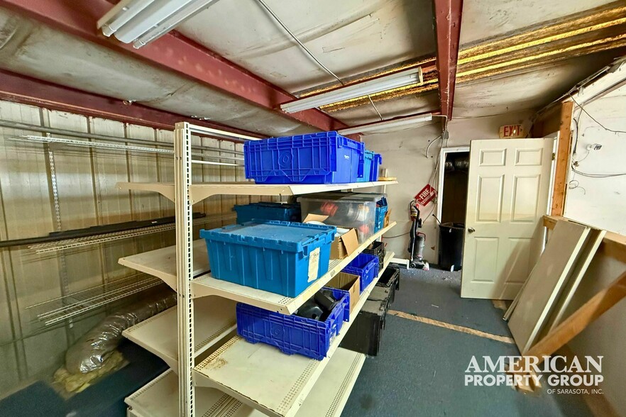 More Photos Of 1323 20th Ave, Palmetto Warehouse For Lease