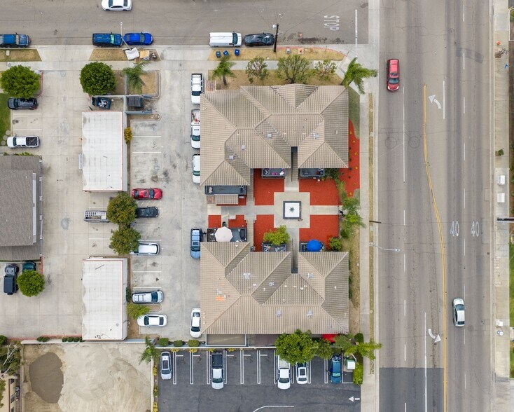 More Photos Of 875 N Olive St, Orange Apartments For Sale