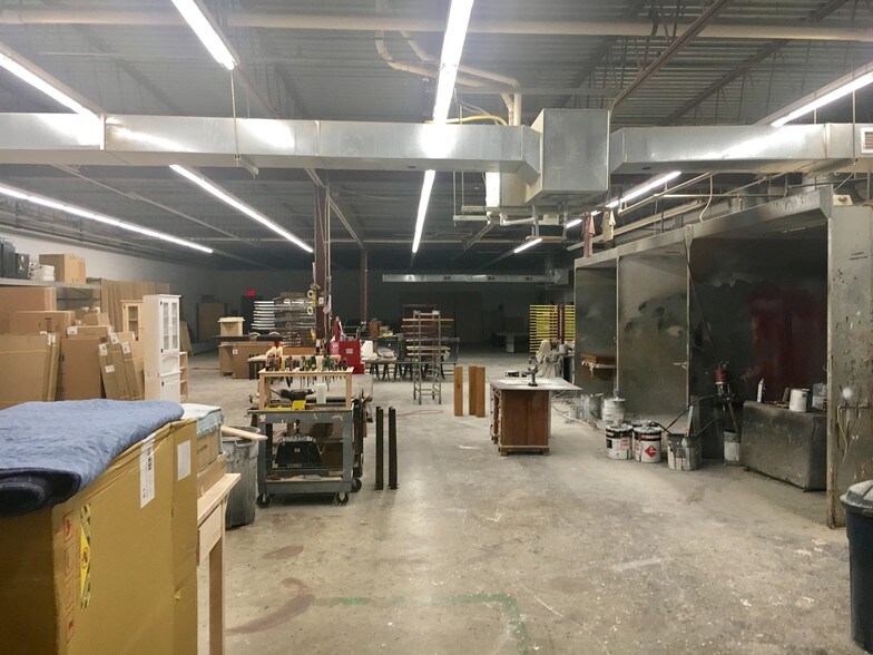 More Photos Of 312 E Main St, Branford Freestanding For Lease