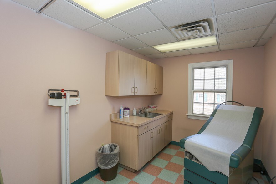 More Photos Of 601-623 Emancipation Hwy, Fredericksburg Medical For Sale