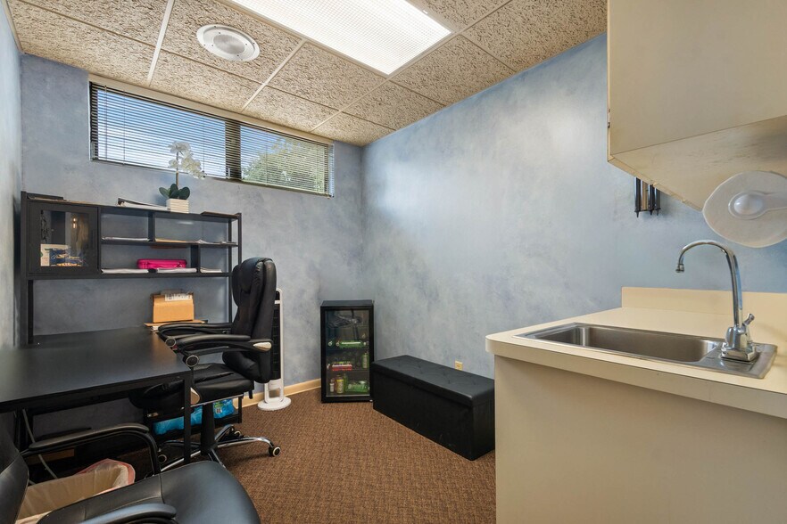 More Photos Of 3027 Aloma Ave, Winter Park Medical For Sale