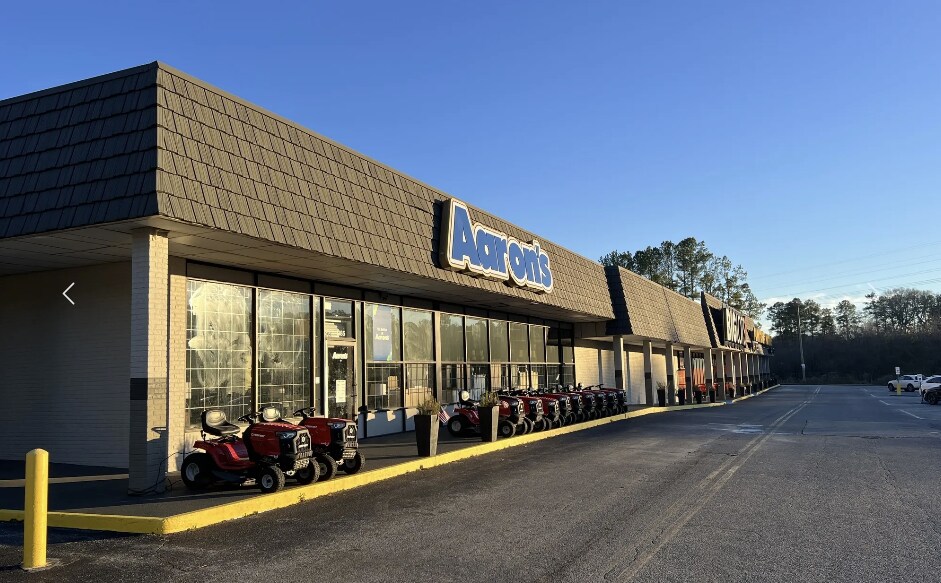 More Photos Of 1300-1395 Fort Williams St, Sylacauga Unknown For Lease