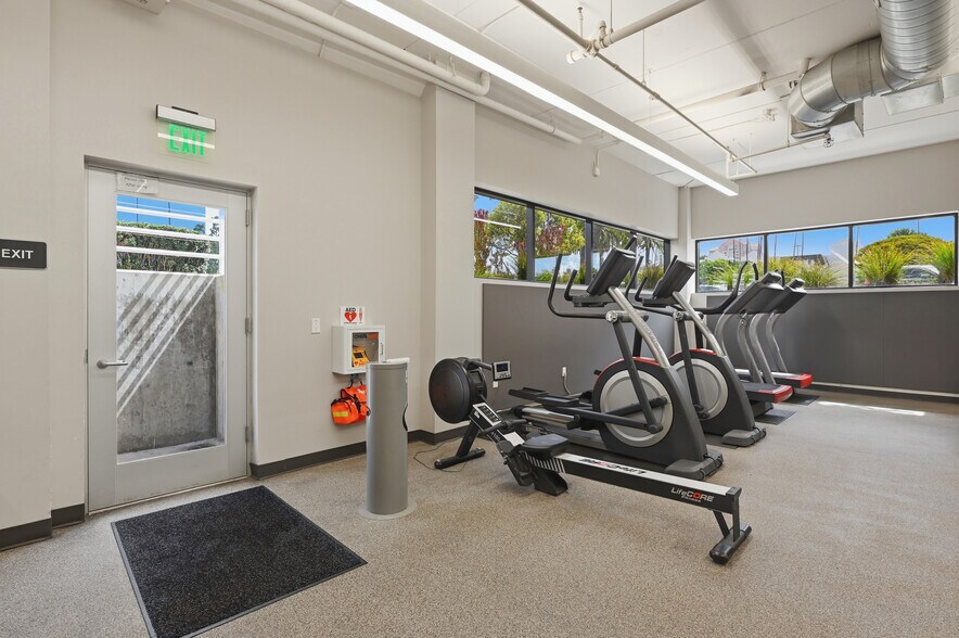 More Photos Of 3655 Nobel Dr, San Diego Office For Lease
