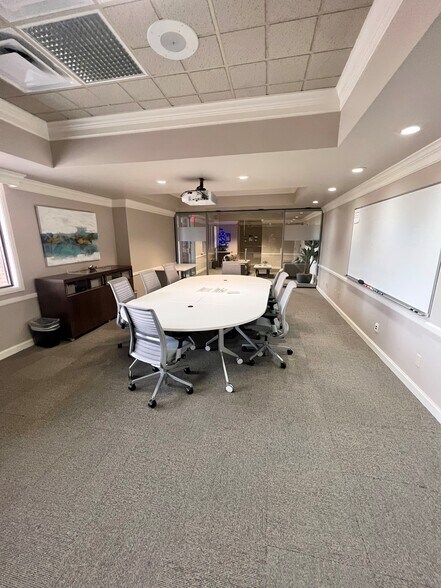 More Photos Of 7 Office Park Dr, Little Rock Office For Lease