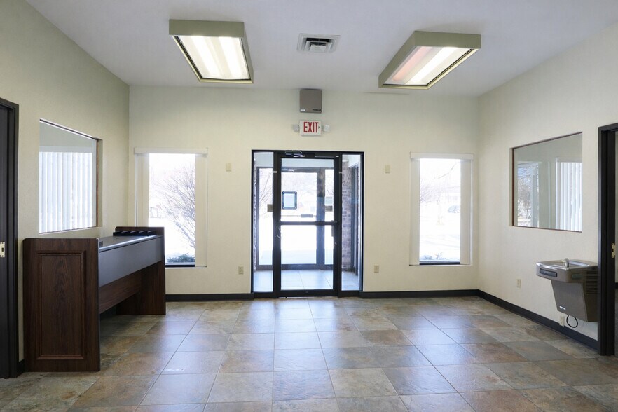 More Photos Of 3425 Hobson Rd, Fort Wayne Storefront Retail Office For Sale