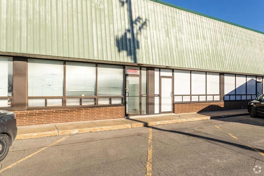 More Photos Of 1325-1445 Rue Tees, Montréal General Retail For Lease