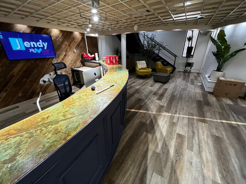 More Photos Of 1540 Hannah Ave, Forest Park Light Distribution For Lease