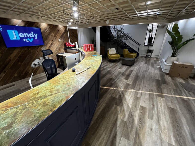 More Photos Of 1540 Hannah Ave, Forest Park Light Distribution For Lease