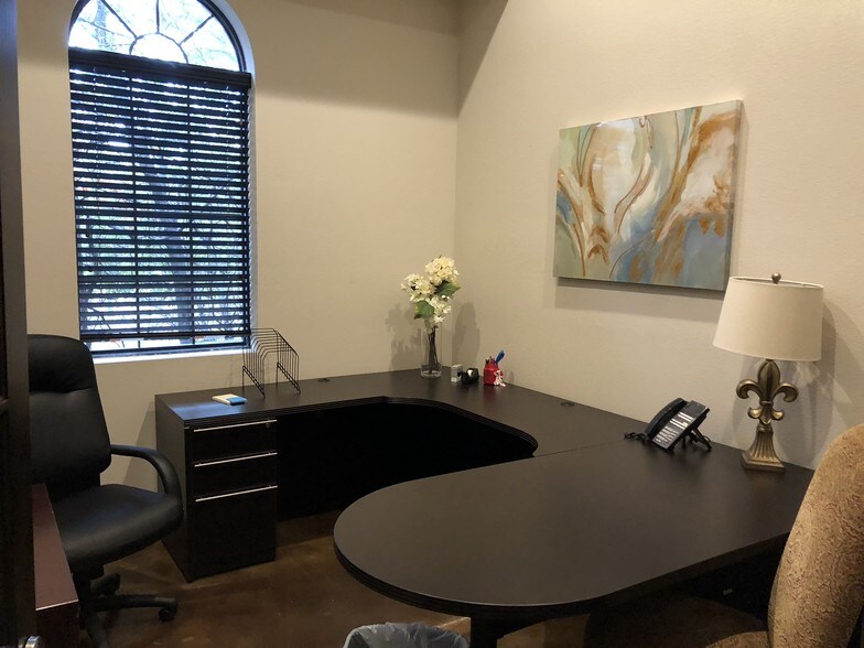 More Photos Of 201 Players Cir, Southlake Office For Sale