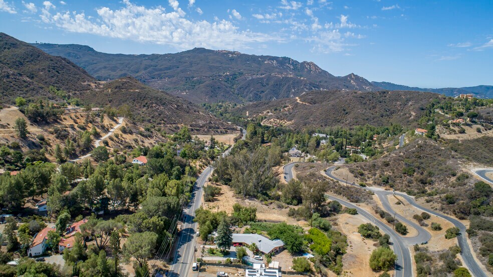 More Photos Of 24577 Mulholland, Calabasas Land For Sale