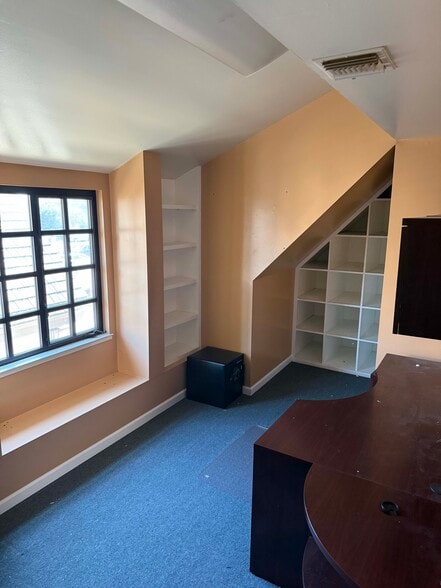 More Photos Of 256 San Jose St, Salinas Medical For Lease