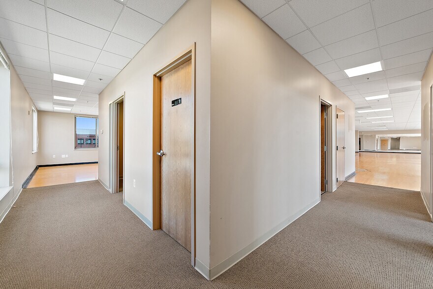 More Photos Of 44320 Premier Plaza, Ashburn Office For Sale
